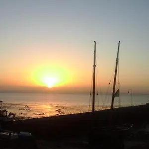 Au Des Viviers De La Houle , Cancale France