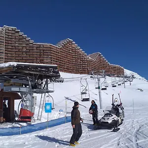 En Pleine Montagne Avec Vue Sur Marmottes , La Mongie France